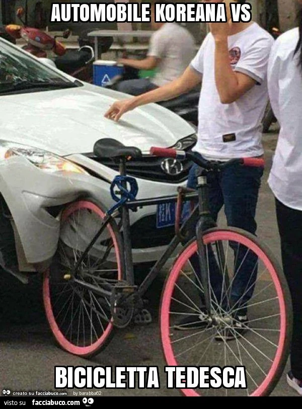 Automobile koreana vs bicicletta tedesca