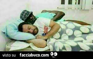 Il negro di Whatsapp dorme con Salvini