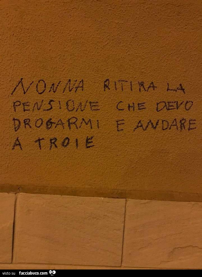 Nonna ritira la pensione che devo drogarmi e andare a troie