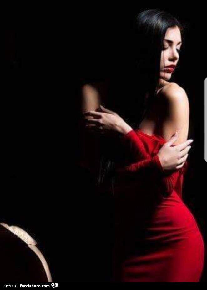 Donna sexy in rosso